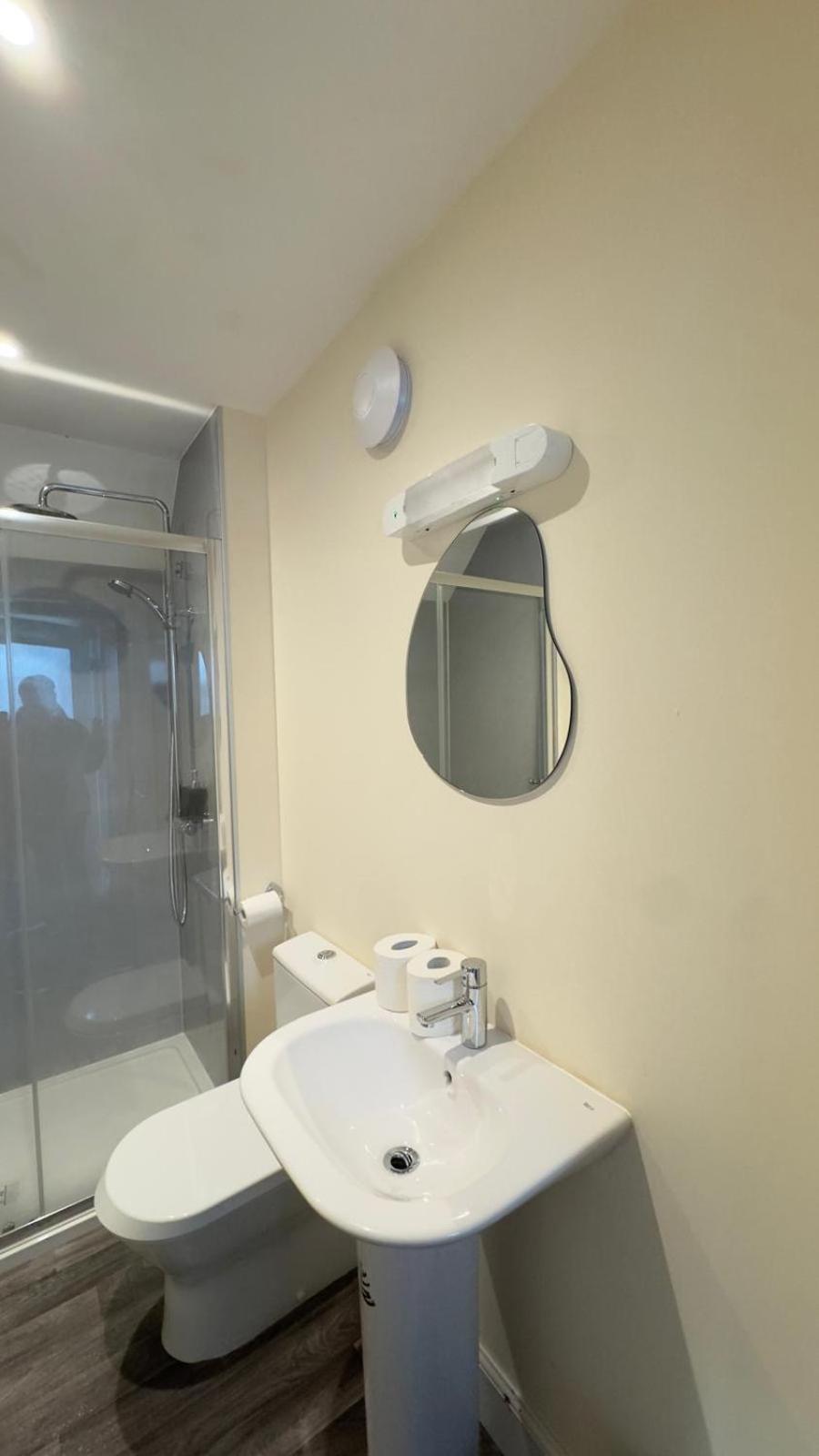 The Waverley Inn Holiday Homes Інвернесс Екстер'єр фото